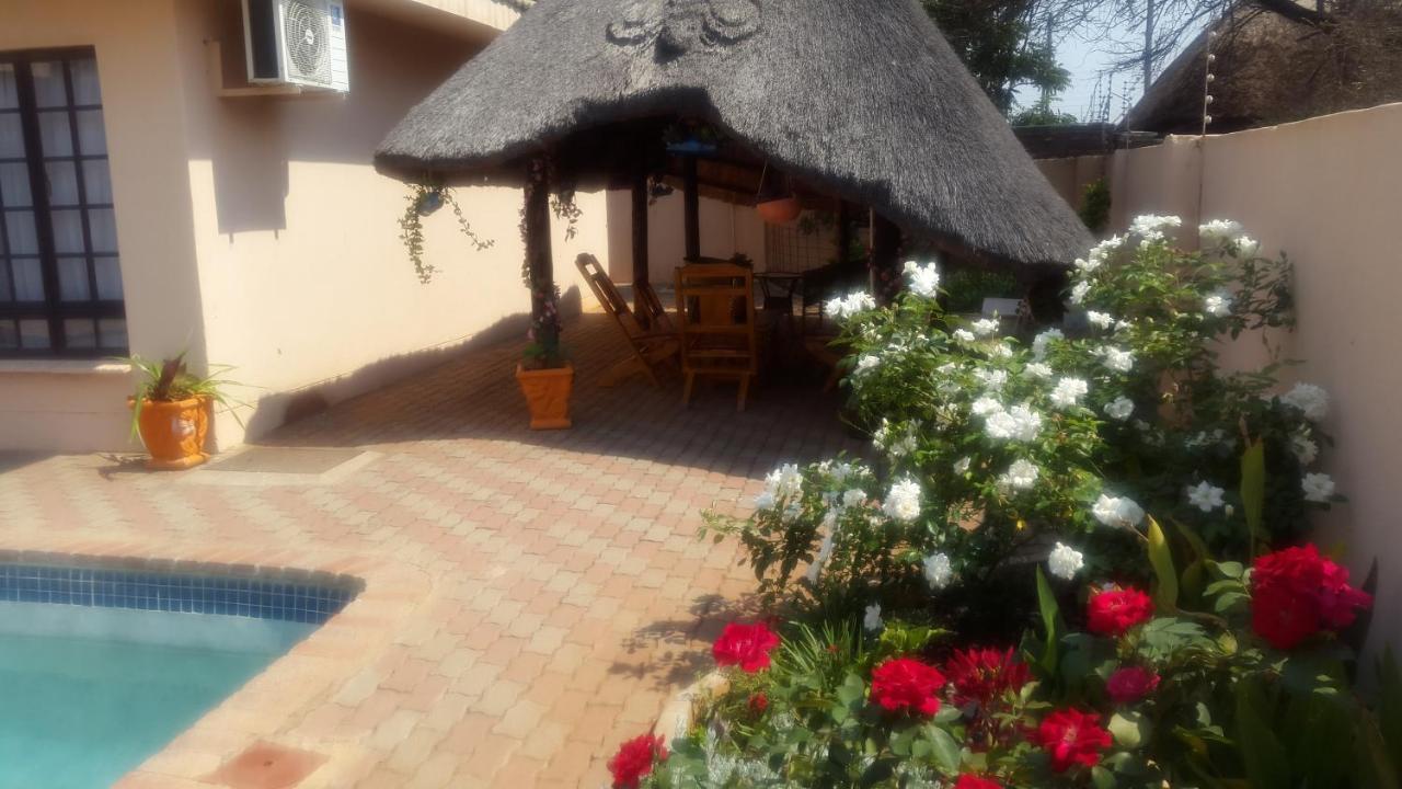 Tintech Bed & Breakfast Francistown Eksteriør billede